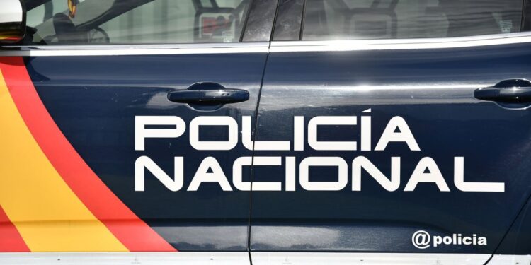vehiculo policia nacional