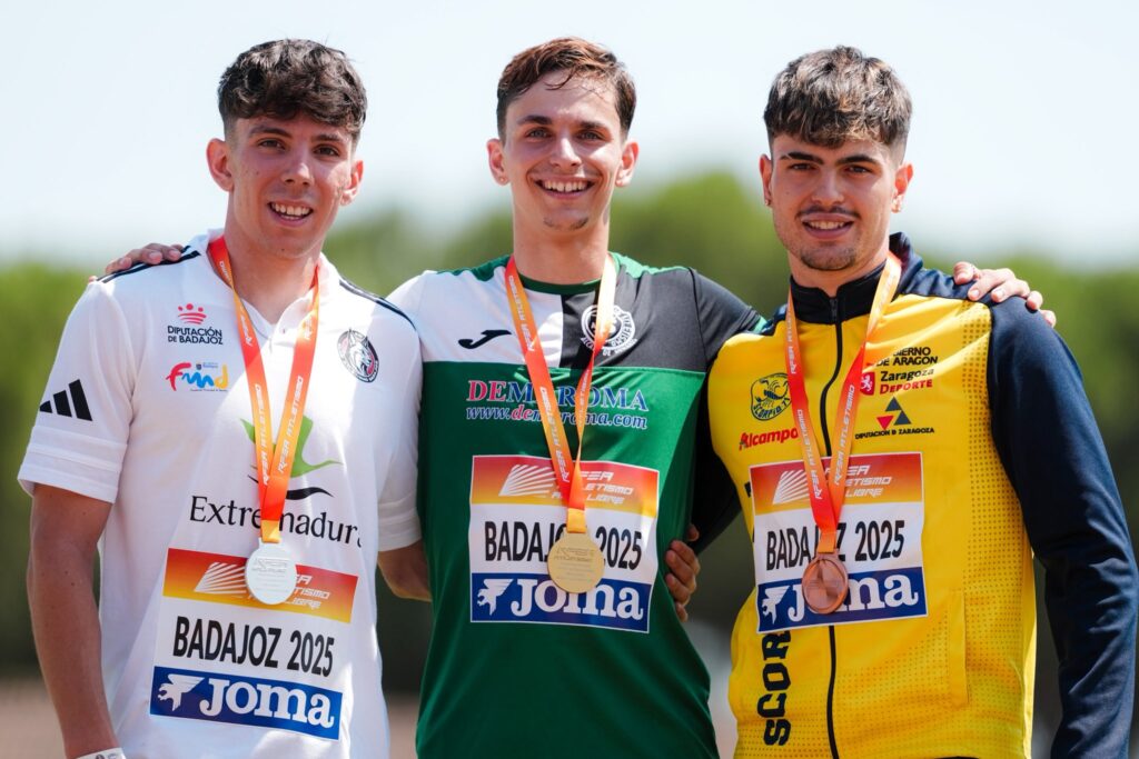 Más medallas nacionales para el Ajalkalá: fin de semana de éxitos en Badajoz, Castellón y Alcobendas 3 GvKyVsrXoAA60tN