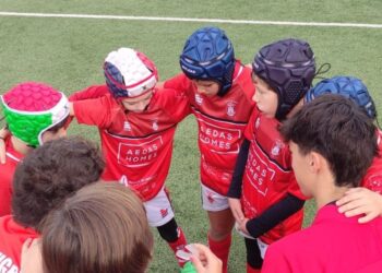 AEDAS Homes renueva su apoyo a la escuela del Club Rugby Alcalá hasta 2026