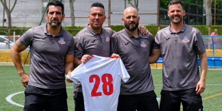 Andy Álvarez renueva como entrenador de la AD Complutense para la temporada 2025/2026 1 andy alvarez