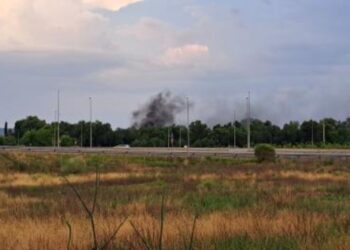 Un nuevo incendio en Alcalá obliga a intervenir a los bomberos en el acuartelamiento Primo de Rivera