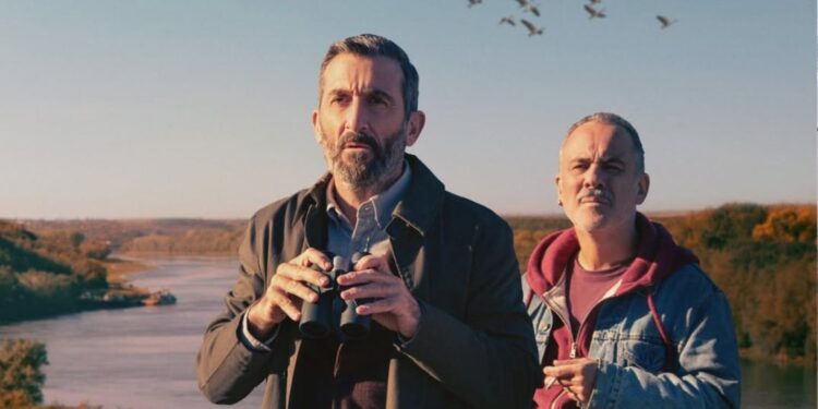 El cine de verano de Alcine proyecta Pájaros, una comedia dramática protagonizada por Javier Gutiérrez y Luis Zahera 1 pajaros alcine