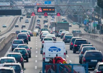La operación salida arranca con millones de desplazamientos y nuevas alertas de seguridad