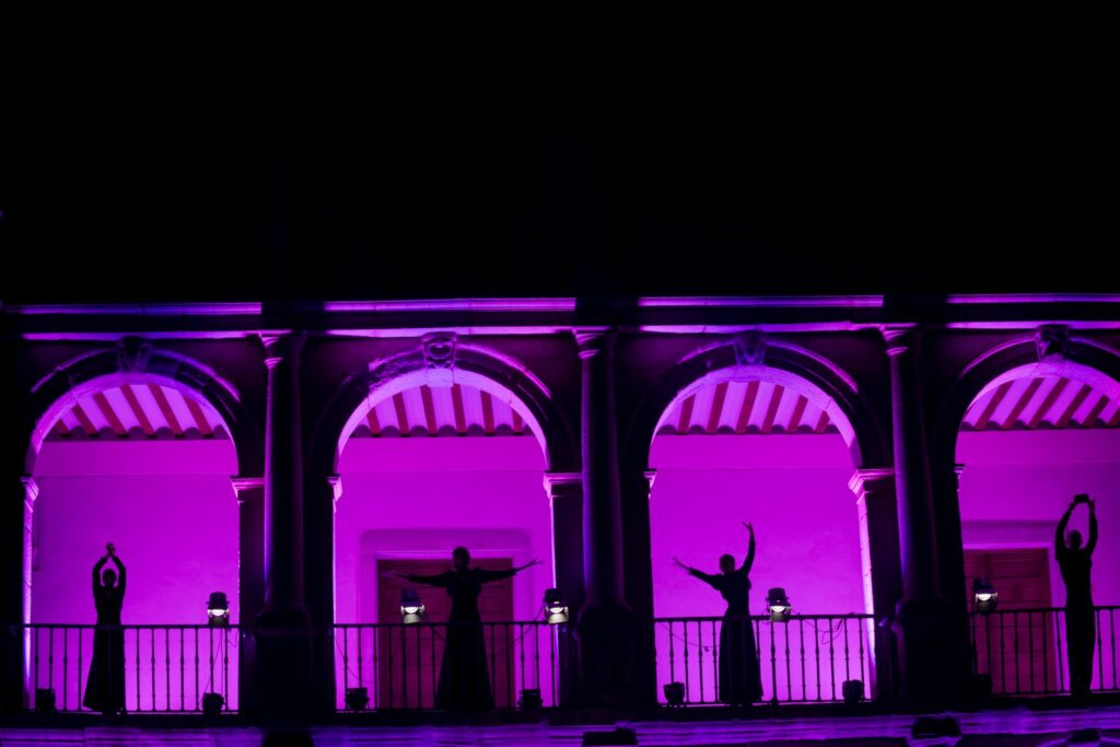 Sonia Andrade emociona al público de Alcalá con su propuesta sinfónica de copla en la Noche del Patio 8 540509363 1220178203471044 6347355991246831269 n