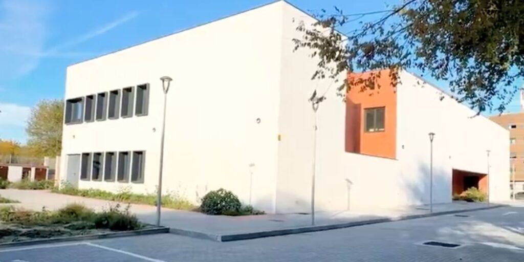 El Centro Ana María Matute seguirá cerrado al público por la reubicación de personal municipal debido a las obras en el Ayuntamiento 1 Centro Ana Maria Matute