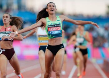 Rocío Arroyo reina en los 800 metros del Nacional absoluto y se postula como referente del mediofondo español
