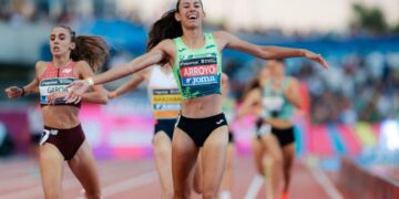 Rocío Arroyo reina en los 800 metros del Nacional absoluto y se postula como referente del mediofondo español