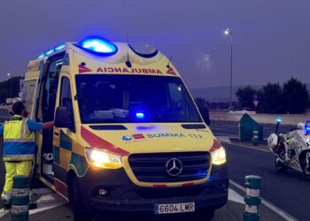 Fallece un joven de 23 años tras chocar contra un panel de señalización en la A-2 a la altura de Alcalá
