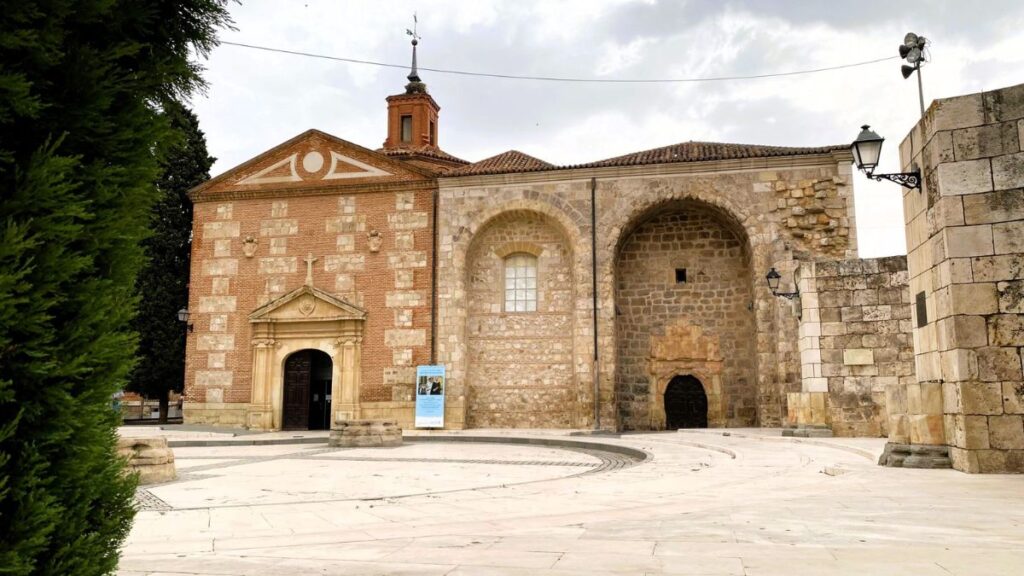 Las Ferias de Alcalá amplían su oferta cultural con visitas guiadas, exposiciones y patrimonio abierto 1 capilla del oidor