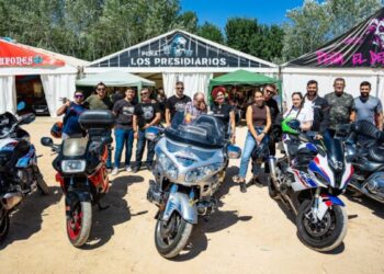 El IX Motoalmuerzo Presidiario llena de ruido y color las Ferias con más de 400 motos