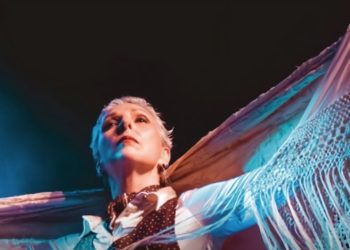 ‘Luna’, homenaje a la obsesión lorquiana por el satélite nocturno, ilumina el Teatro Salón Cervantes
