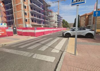 Vecinos de Ciudad del Aire denuncian la pérdida de plazas de aparcamiento por las obras en Barberán y Collar