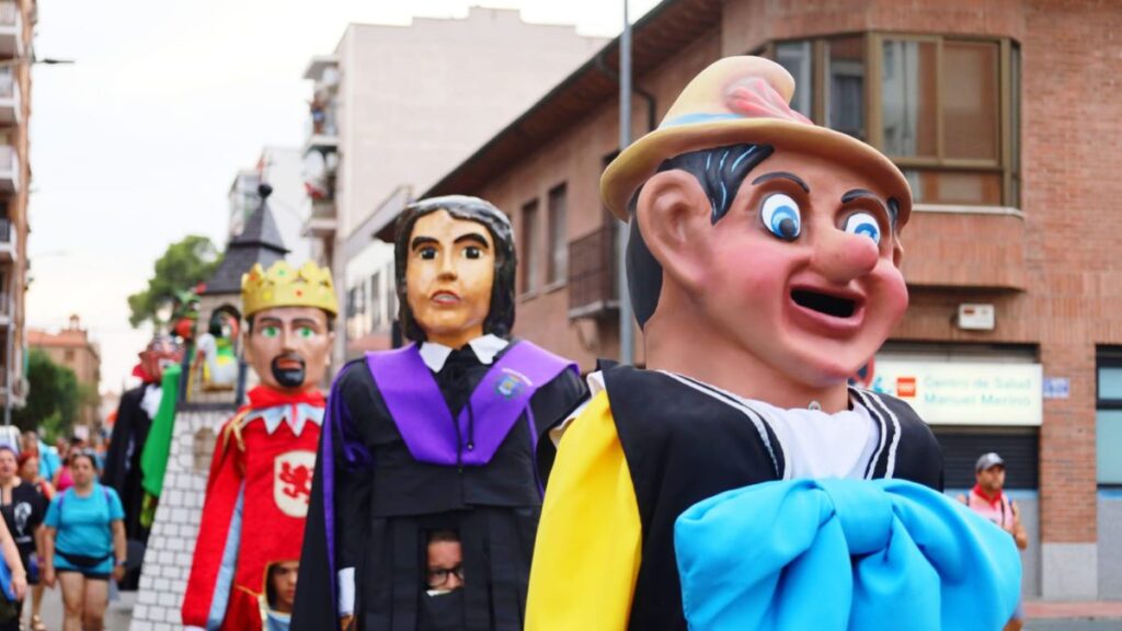 Alcalá encara la recta final de Ferias con un viernes repleto de actividades para todas las edades 1 pasacalles alcala