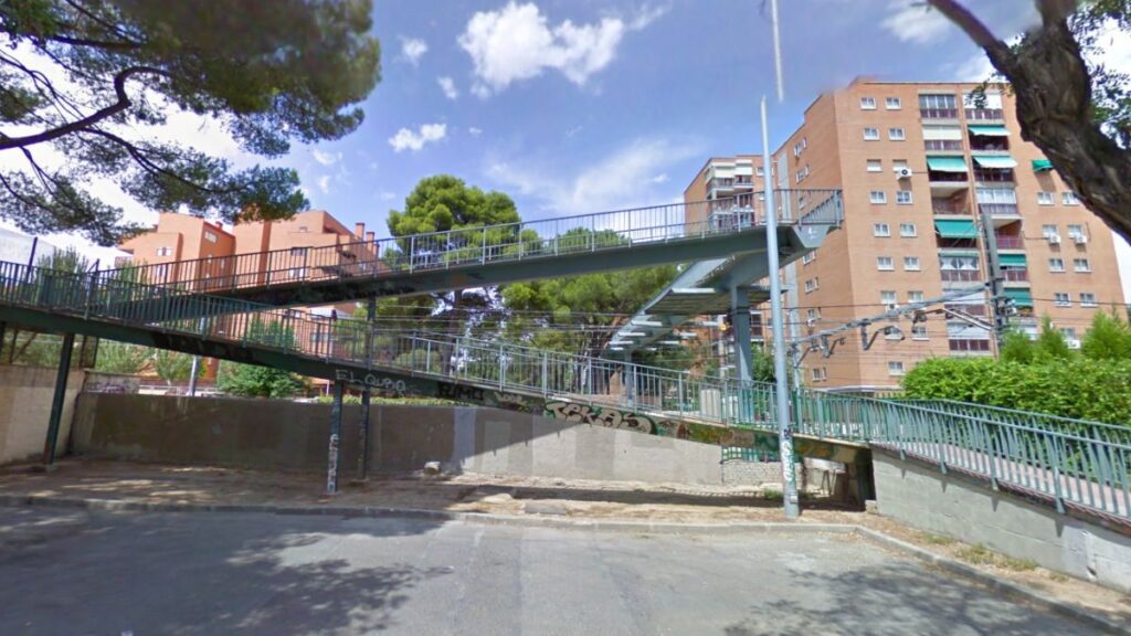 Corte total de la pasarela peatonal de Los Pinos por obras de mejora hasta el 5 de septiembre 1 pasarela peatonal los pinos 1