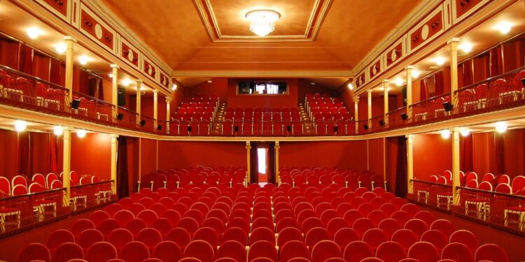 teatro salon cervantes gradas