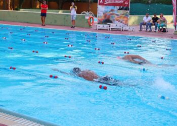 El Trofeo de Natación Santos Niños reúne a más de 60 participantes en el Parque O'Donnell 7 El Trofeo de Natación Santos Niños reúne a más de 60 participantes en el Parque O’Donnell