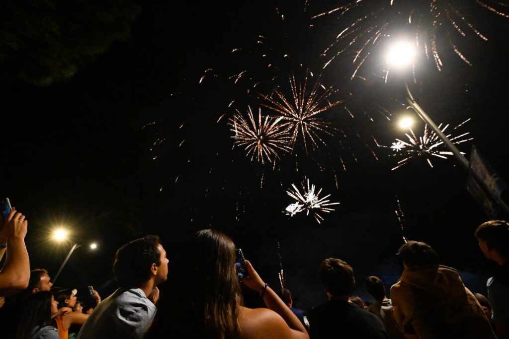 La Huerta del Obispo se iluminó con el castillo de fuegos que despidió las Ferias 2025 5 541157260 1223172959838235 4576269990444090038 n