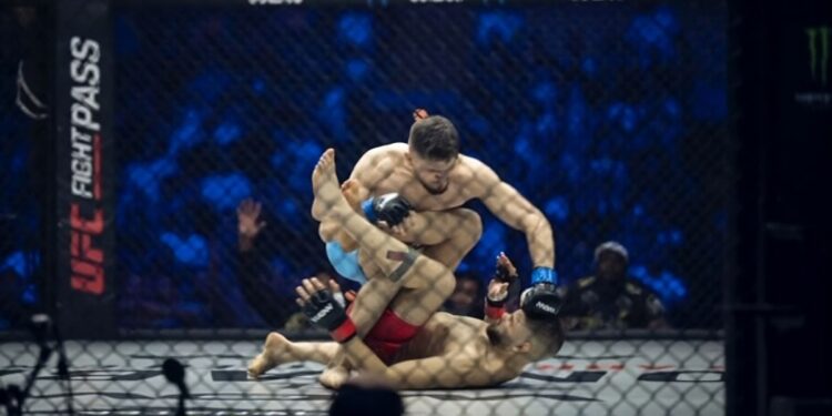 Antonio “El Diamante” Fofirca apunta al 'knockout' rápido en WOW 22 contra Erasmo Silva 1 Antonio “El Diamante” Fofirca