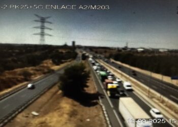 Accidente múltiple en la A-2 a la altura del kilómetro 28 provoca importantes retenciones