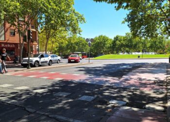 Alcalá refuerza el alumbrado en José María Pereda con 70 nuevas luminarias y 14 proyectores