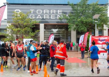La V Carrera Vertical de Alcalá desafiará a 250 corredores a subir los 17 pisos de Torre Garena