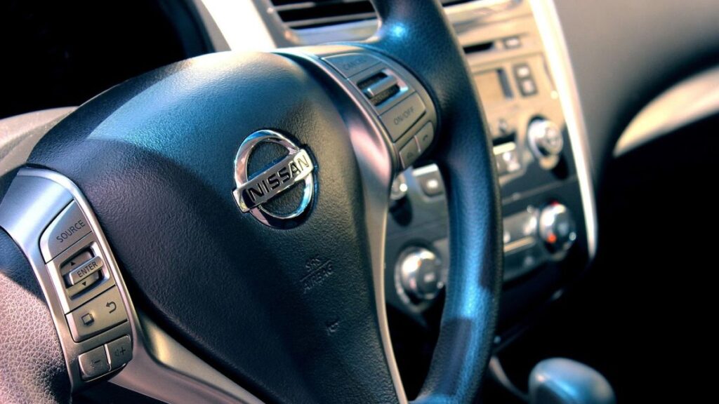 coche nissan