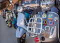 Vespalcalá celebra su décima edición con 200 scooters clásicas en Alcalá de Henares
