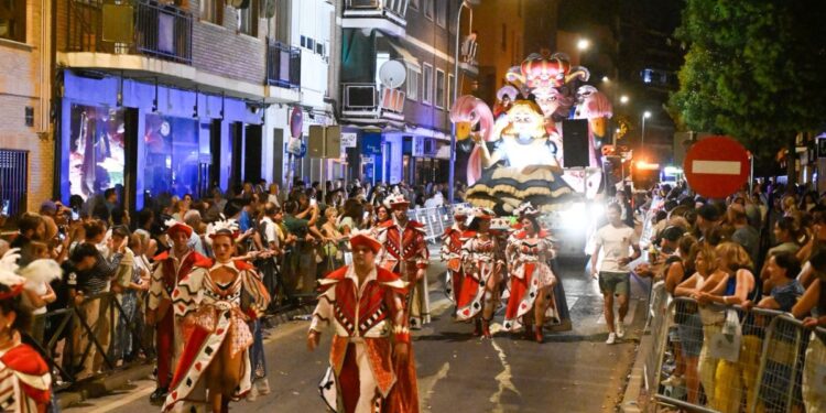 Desfile de carrozas / Foto: Ayuntamiento de Alcalá
