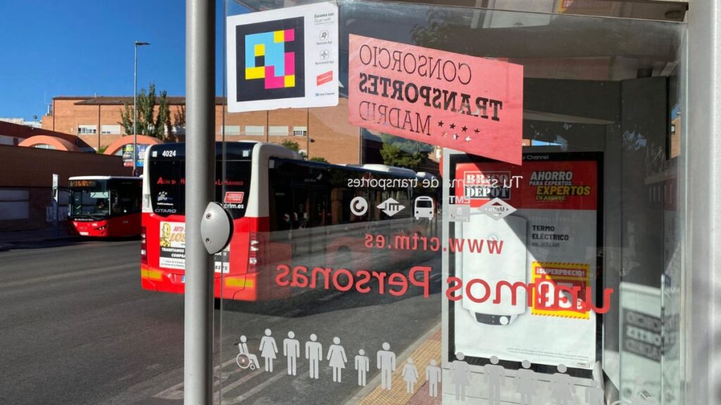 El Consorcio de Transportes aprueba mejoras en los autobuses de Alcalá: más frecuencia y recorridos ampliados 1 parada de autobus