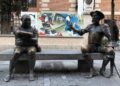 El banco más fotografiado de Alcalá: la historia de Don Quijote y Sancho en plena calle Mayor