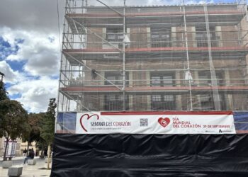Comienzan las obras para restaurar la fachada de la Casa Tapón, uno de los símbolos del centro histórico de Alcalá