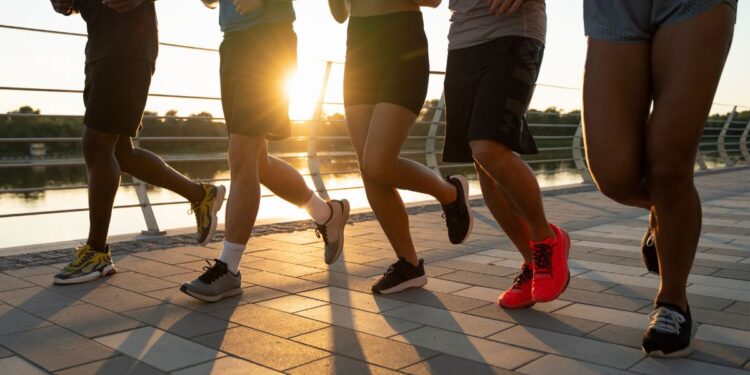 Alcalá se suma de nuevo a la Carrera contra el Cáncer: 5 km y actividades infantiles en El Val 1 Fuente: Freepik