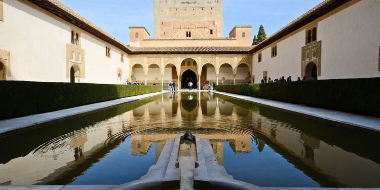 Alhambra / javi-indy - Freepik