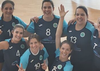 El Club Voleibol Alcalá triunfa en el Memorial Santos Antón con victoria del equipo femenino máster