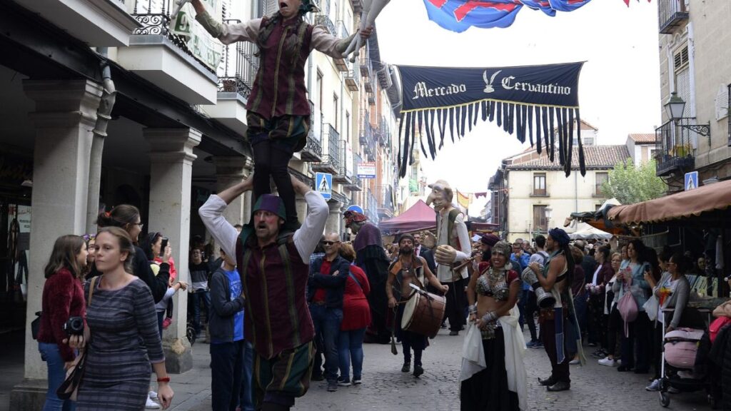 Viernes de Mercado Cervantino: teatro, desfiles y la música de Carlos Núñez en el Festival Celta 1 pasacalles mercado cervantino
