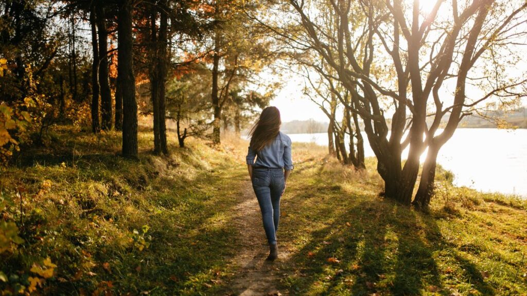 10 planes de domingo que no dan pereza: ideas realistas para disfrutar, resetear y empezar bien la semana 1 paseo naturaleza