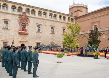 La Guardia Civil celebra su Patrona en Alcalá con misa en las Bernardas y acto castrense