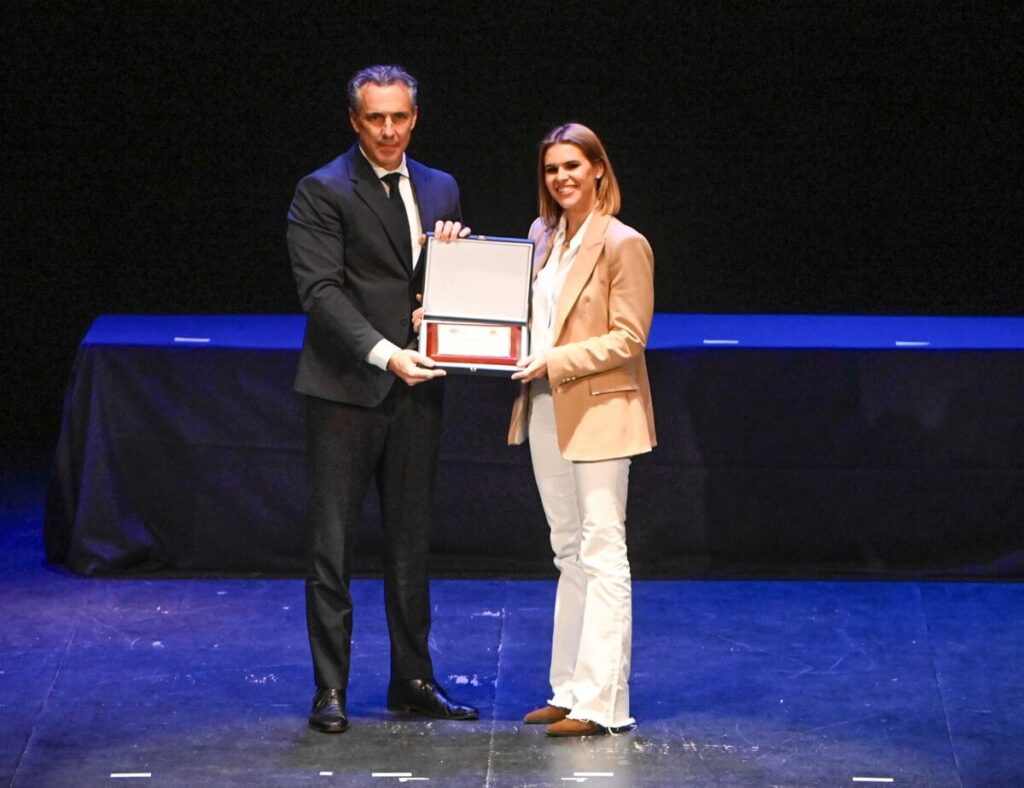 Actuaciones heroicas y 50 años de servicio: Alcalá acoge los Premios y Honores de Bomberos 3 5c08b734 3043 4551 bfe0 efb70f6aa993 1