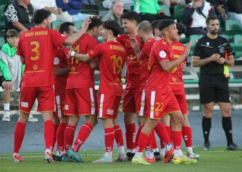 El Alcalá deja escapar una ventaja de dos goles y empata 3-3 en el campo del Elche Ilicitano