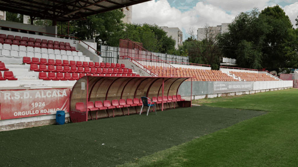 La RSD Alcalá condena la agresión a un jugador del Cadete Promesas B durante un partido de liga 1 estadio municipal de el val