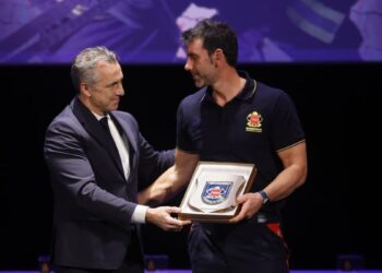 Actuaciones heroicas y 50 años de servicio: Alcalá acoge los Premios y Honores de Bomberos