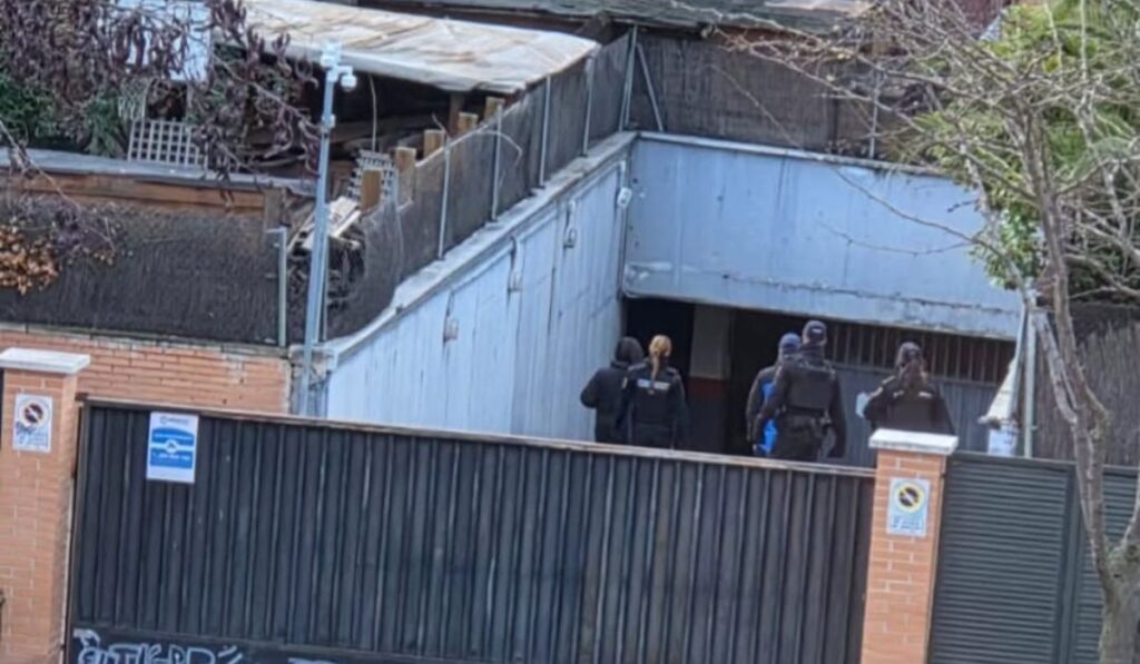 Policia en Espartales