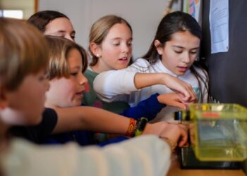 La jornada partida se impone como horario general en los colegios públicos de la Comunidad de Madrid 3 La jornada partida se impone como horario general en los colegios públicos de la Comunidad de Madrid