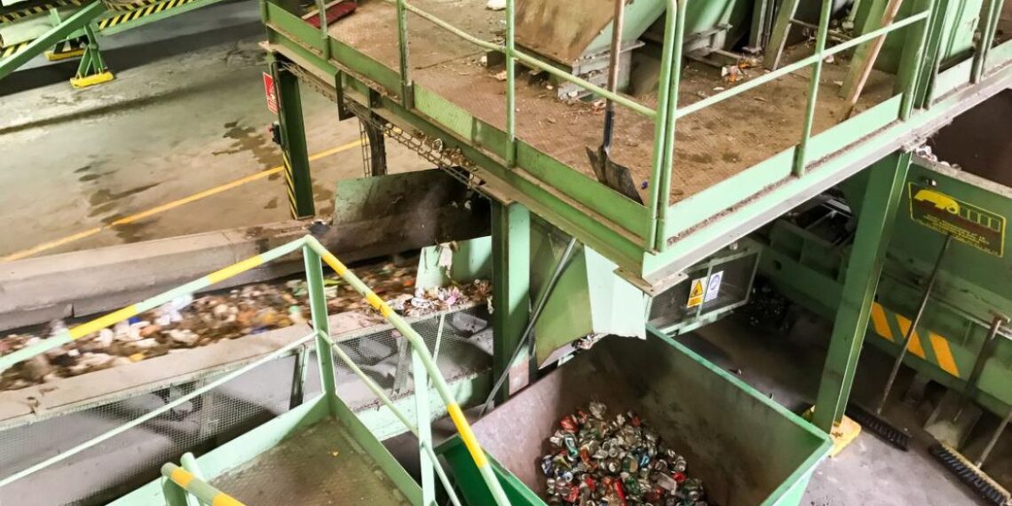 Los residuos de Alcalá mantienen su ruta hacia Loeches tras renovarse el apoyo económico anual 1 planta loeches