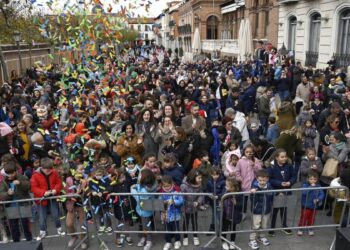 Las preuvas infantiles de Alcalá suman una chocolatada solidaria para apoyar el proyecto ‘Entre Silencios con Claudia’
