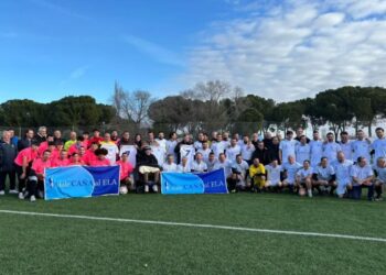 Veteranos de varios clubes de Alcalá se unen en un partido solidario para visibilizar la ELA