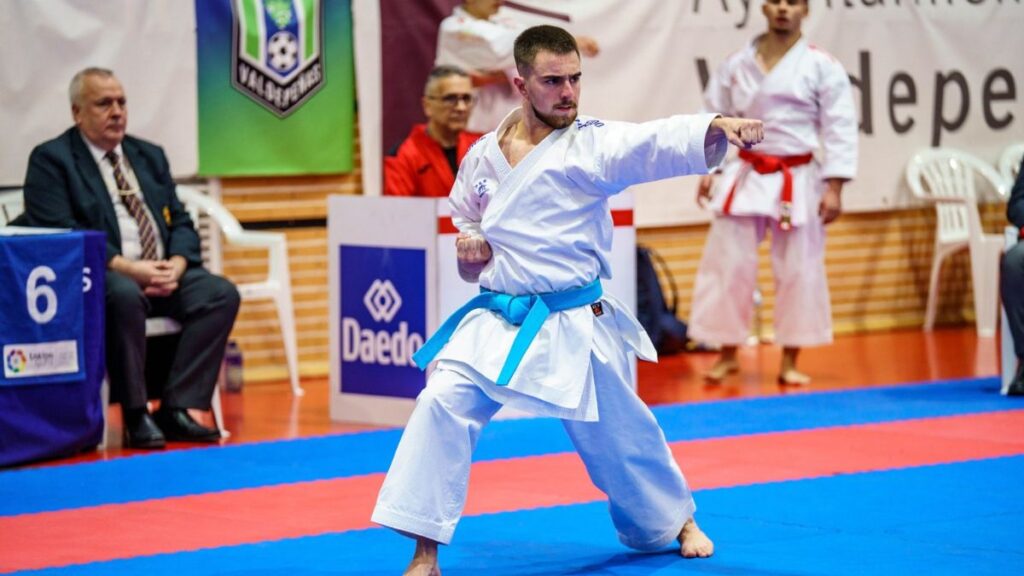 Alejandro Galán, convocado con la selección española para el Campeonato de Europa sub-21 de karate en Chipre 1 alejandro galan kata