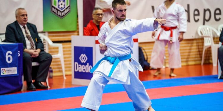 Alejandro Galán, convocado con la selección española para el Campeonato de Europa sub-21 de karate en Chipre 1 Alejandro Galán