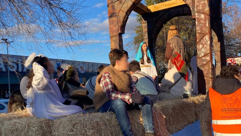 Provida Alcalá interpone una denuncia por los actos vandálicos sufridos en la carroza de la Cabalgata de Reyes 1 carroza provida cabalgata