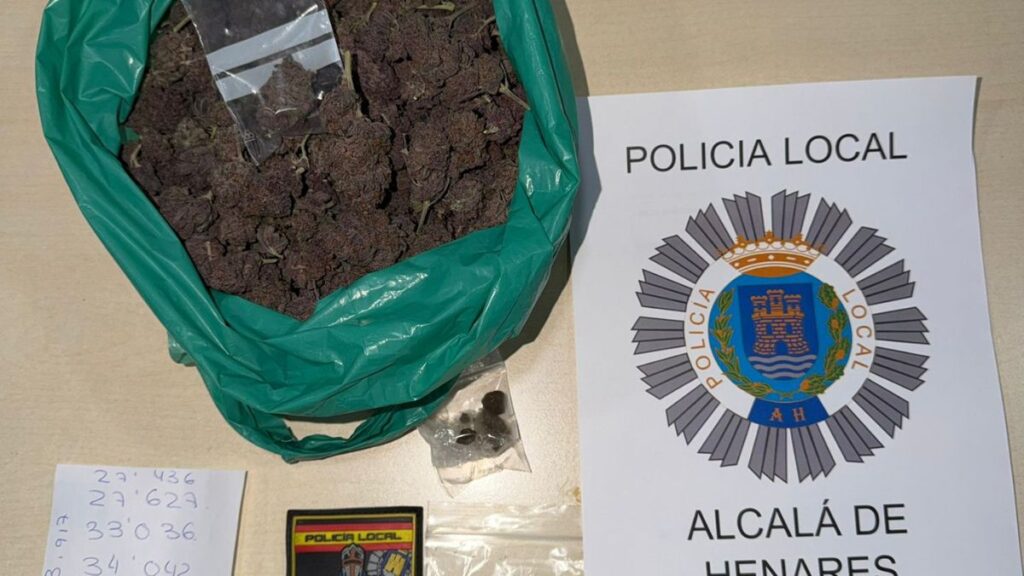 La Policía Local detiene a un conductor tras una persecución en Alcalá e incauta marihuana y otra droga en su coche 1 marihuana policia local
